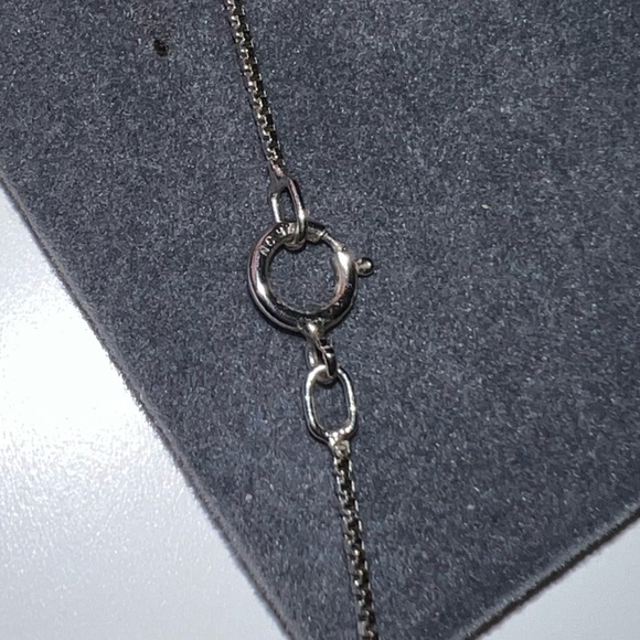 Two tone diamond necklace - Picture 4 of 5